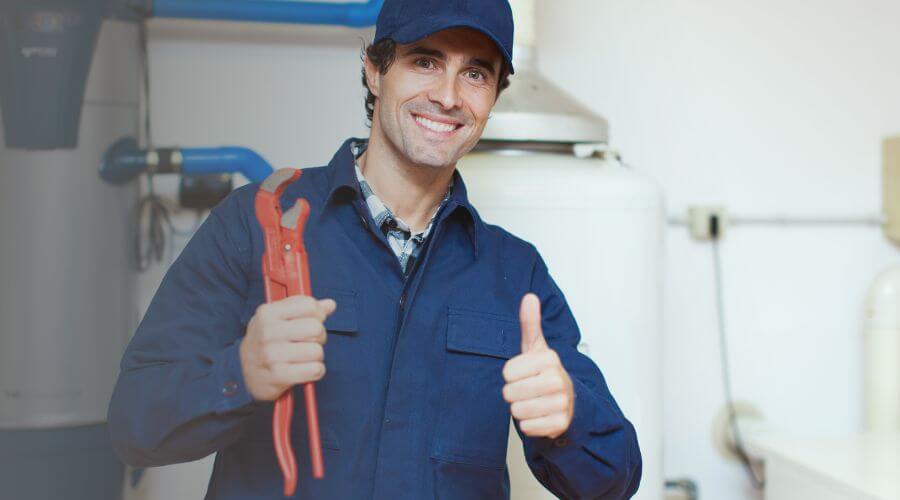 Professional water heater repair in Winnetoon, NE